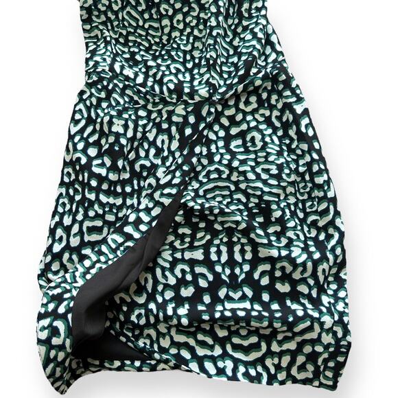 BARNEYS NEW YORK 100% Silk Pleated Dress Pencil Sheath Front Slit Jaguar Size 2 - Picture 4 of 9